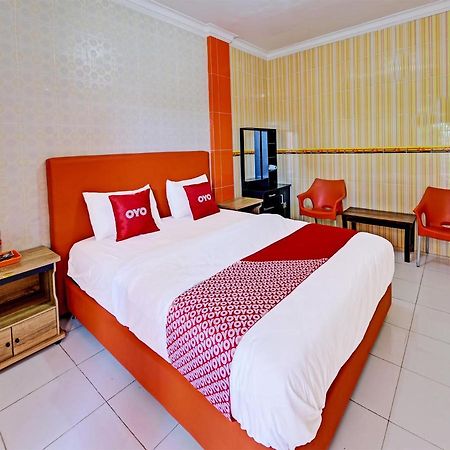 Collection O 91489 Hotel Tanjung Permata Cilacap Exterior foto