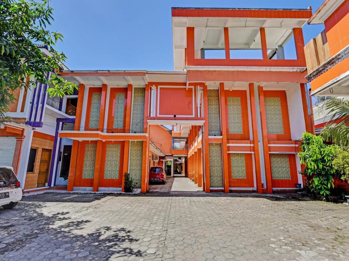 Collection O 91489 Hotel Tanjung Permata Cilacap Exterior foto