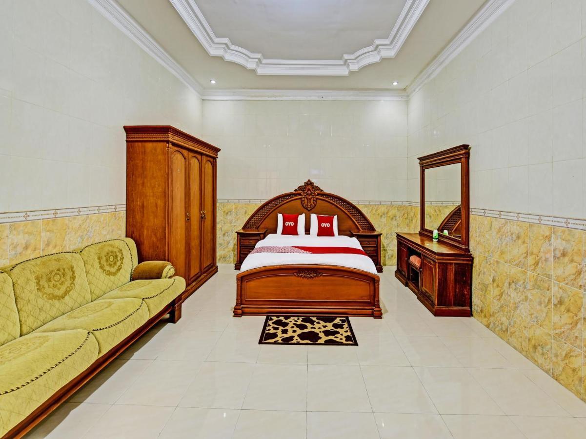 Collection O 91489 Hotel Tanjung Permata Cilacap Exterior foto